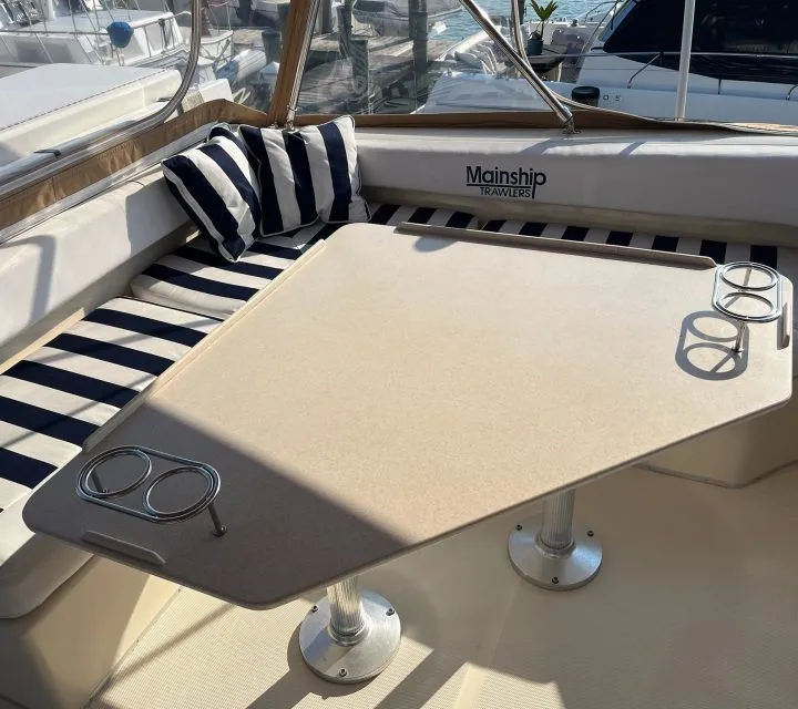 Slide: The Image of Mainship 43 Trawler 2007 - 30