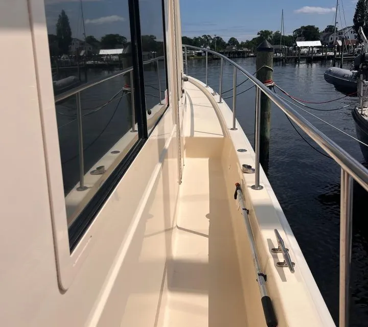 Slide: The Image of Mainship 43 Trawler 2007 - 4