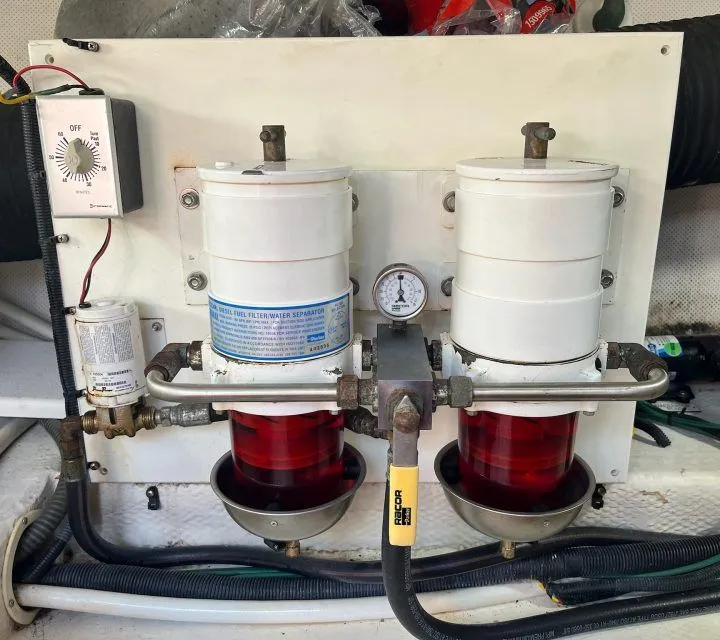 Slide: The Image of Mainship 43 Trawler 2007 - 42