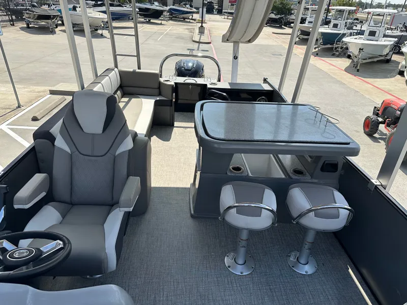 Slide: The Image of Tahoe CAS FUNSHIP25T 2023 - 18