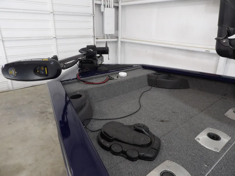 Slide: The Image of Tracker Pro Team 175 2019 - 8