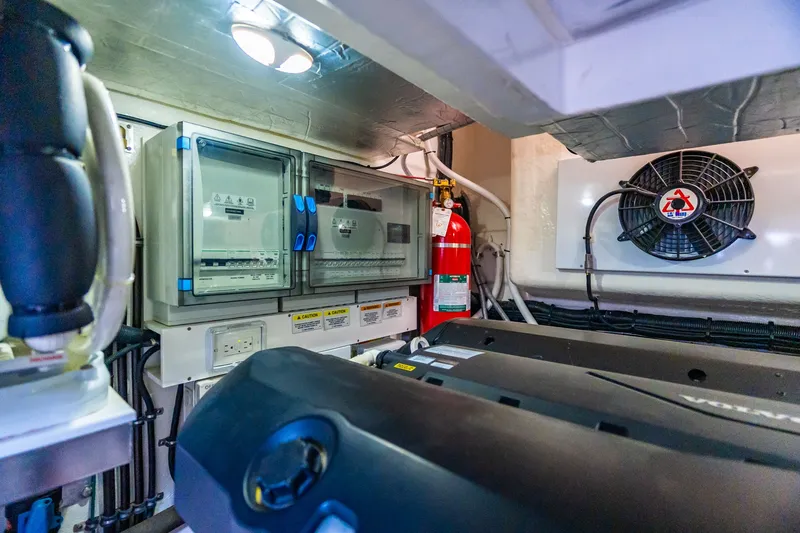 Slide: The Image of Riviera 4800 Sport Yacht 2019 - 73