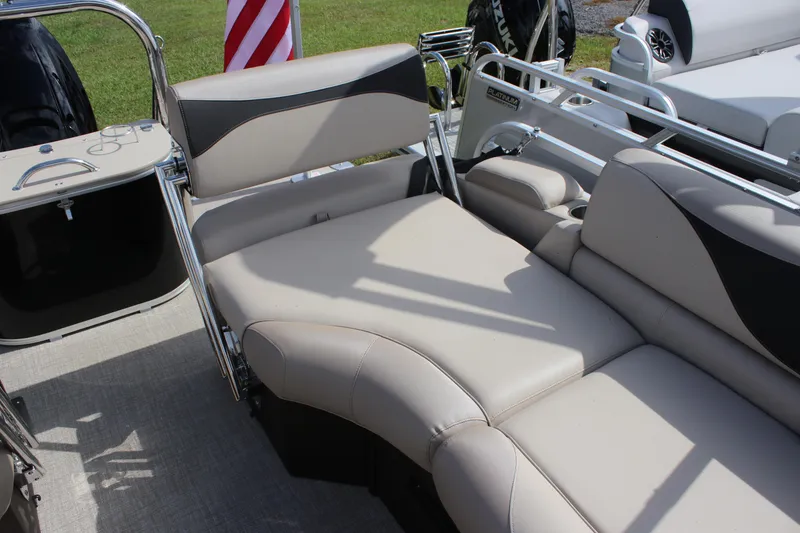 Slide: The Image of 2026 Avalon LSZ Quad Lounger Shift boat interior with plush seating and modern design. - 5