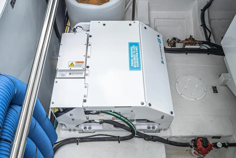 Slide: The Image of Cruisers 50 GLS 2025 - 69