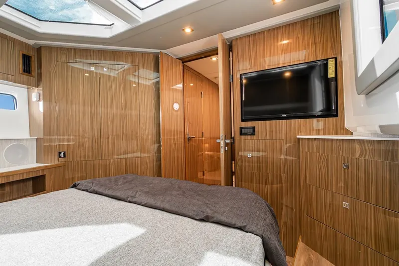 Slide: The Image of Cruisers Yachts 50 GLS 2025 - 56