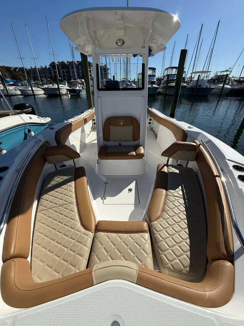 Slide: The Image of NauticStar 242 Offshore 2025 - 21