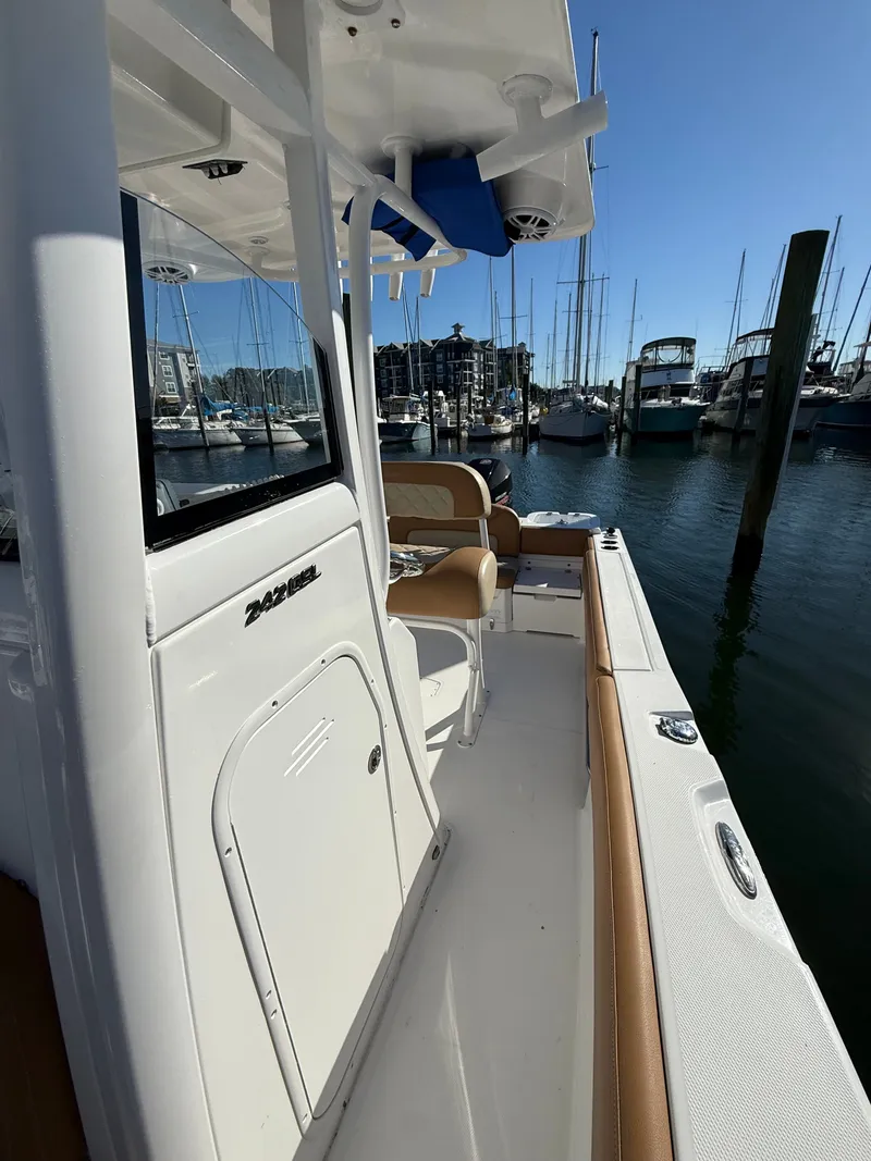 Slide: The Image of NauticStar 242 Offshore 2025 - 23