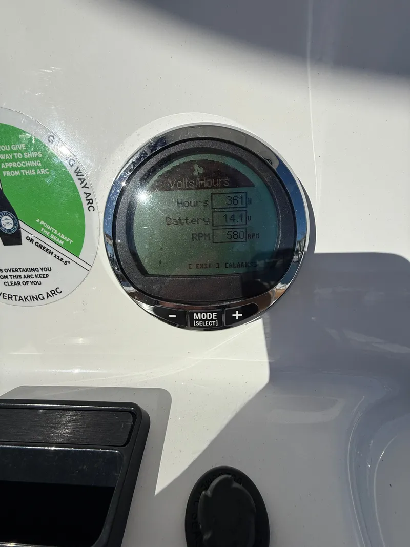 Slide: The Image of NauticStar 242 Offshore 2025 - 25