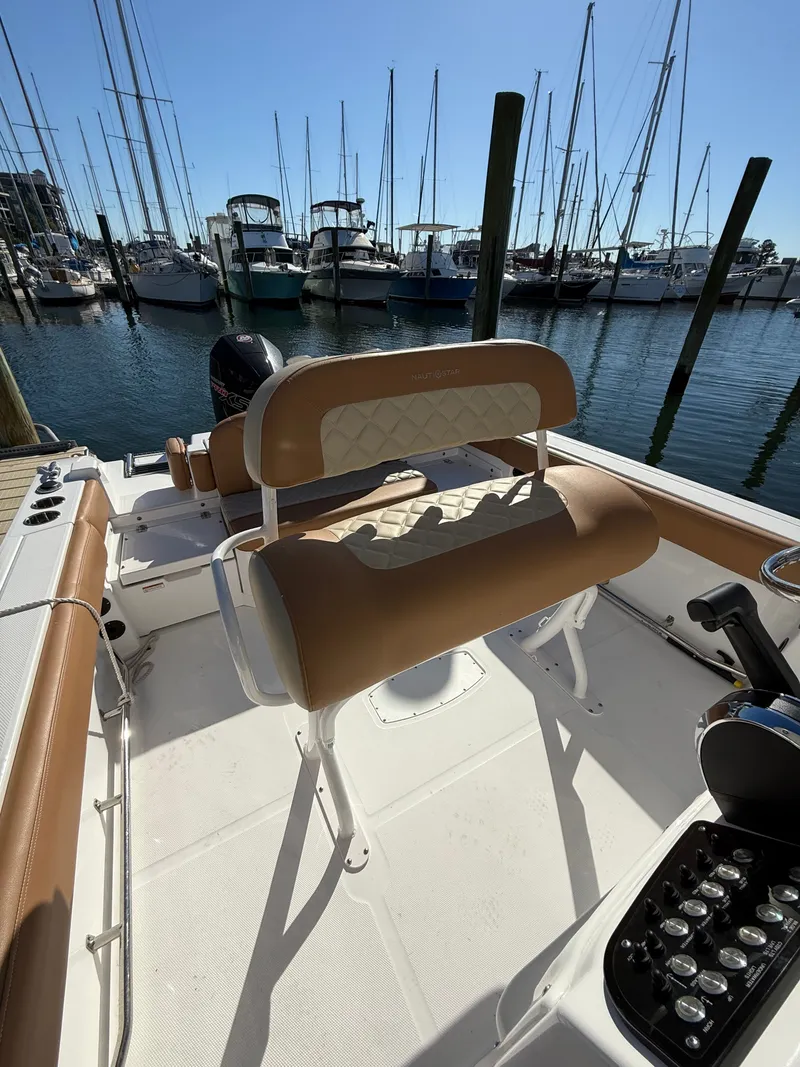 Slide: The Image of NauticStar 242 Offshore 2025 - 26