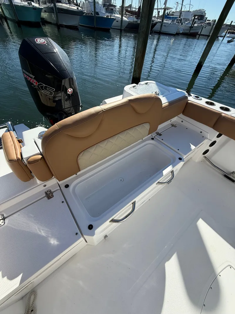 Slide: The Image of NauticStar 242 Offshore 2025 - 28