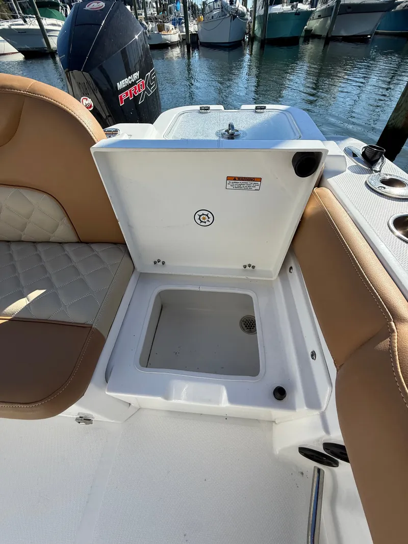 Slide: The Image of NauticStar 242 Offshore 2025 - 29