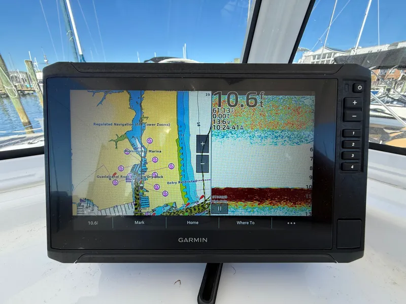 Slide: The Image of NauticStar 242 Offshore 2025 - 8