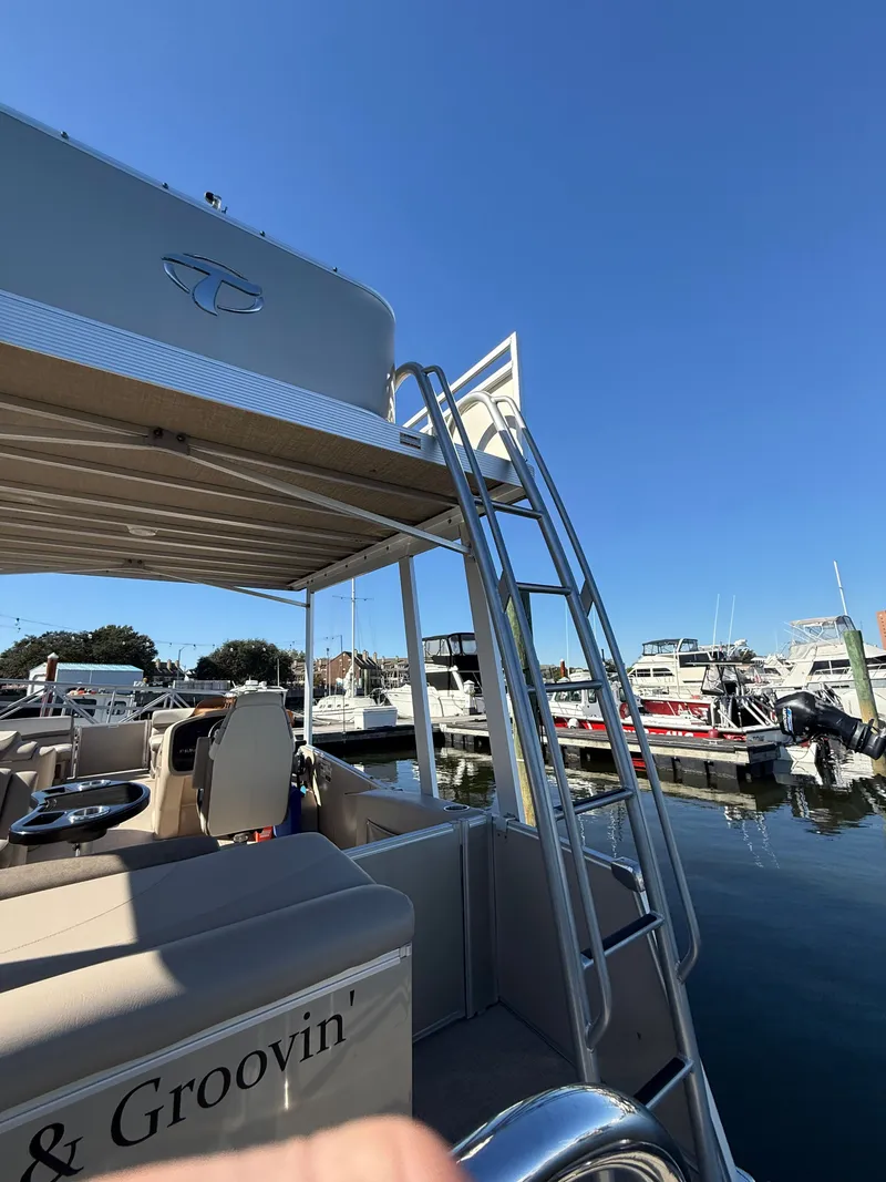 Slide: The Image of Tahoe Cascade Platinum Cruise Funship - 25' 2023 - 23