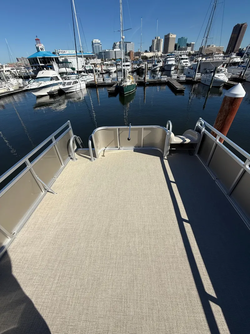 Slide: The Image of Tahoe Cascade Platinum Cruise Funship - 25' 2023 - 27