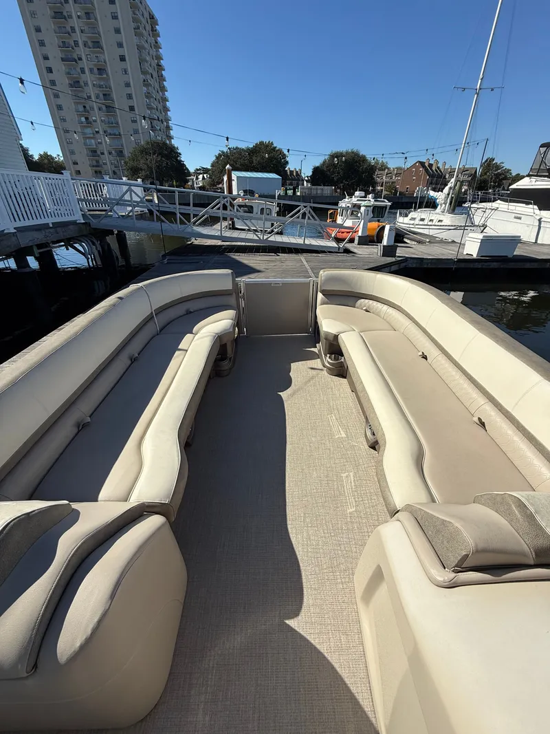 Slide: The Image of Tahoe Cascade Platinum Cruise Funship - 25' 2023 - 3