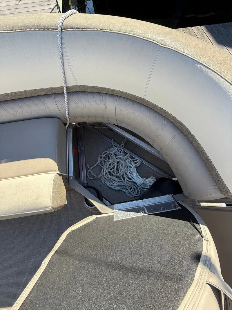 Slide: The Image of Tahoe Cascade Platinum Cruise Funship - 25' 2023 - 7