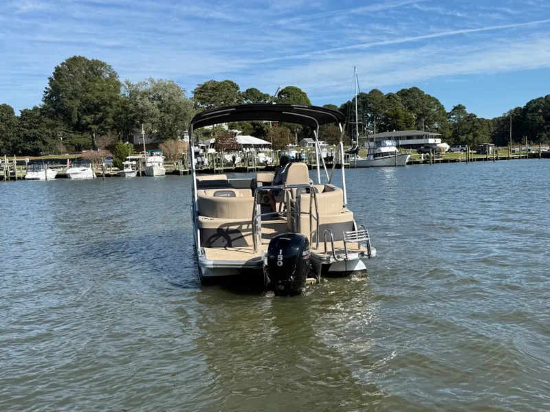 Slide: The Image of Harris Cruiser 230 2024 - 2