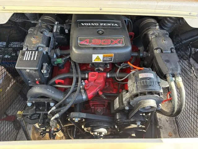 Slide: The Image of Glastron GX 185 2002 - 16