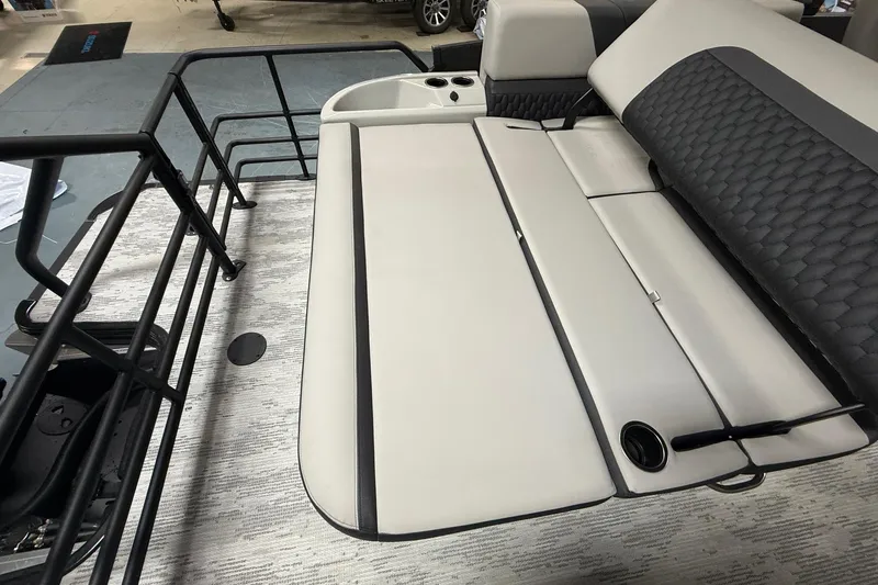 Slide: The Image of 2026 Sylvan L-3 CLZ DH boat interior with sleek seating and modern design. - 18