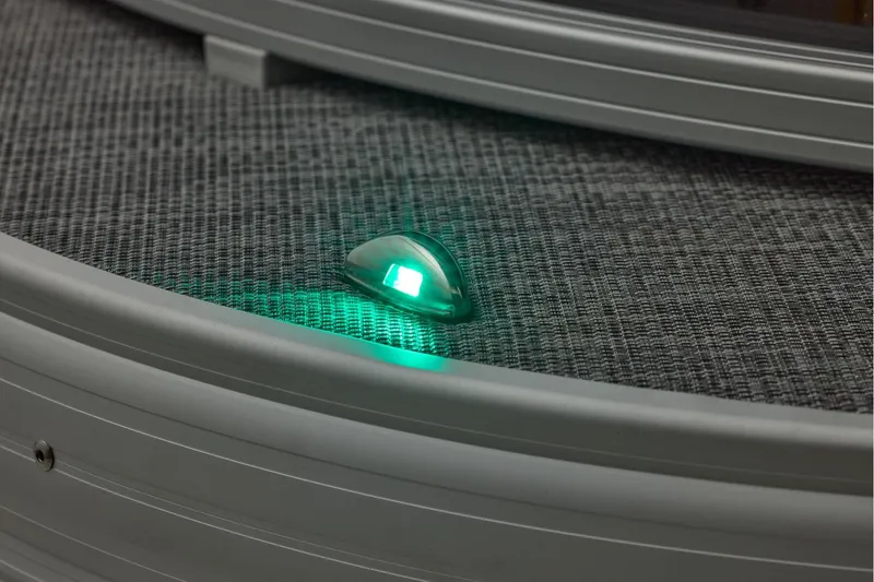 Slide: The Image of Sun Tracker Sportfish 24 XP3 2026 - 31