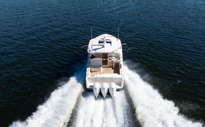 Slide: The Image of Grady-White 375 Freedom 2023 - 14