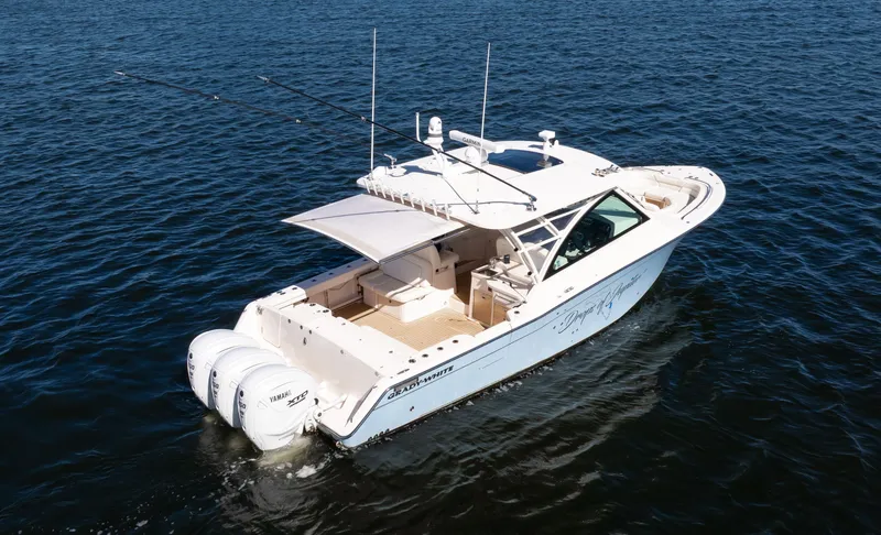 Slide: The Image of Grady-White 375 Freedom 2023 - 18