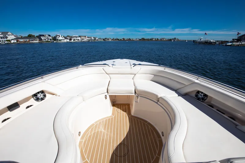 Slide: The Image of Grady-White 375 Freedom 2023 - 20