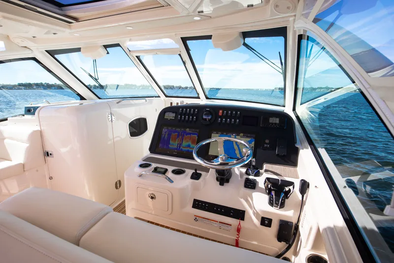 Slide: The Image of Grady-White 375 Freedom 2023 - 24