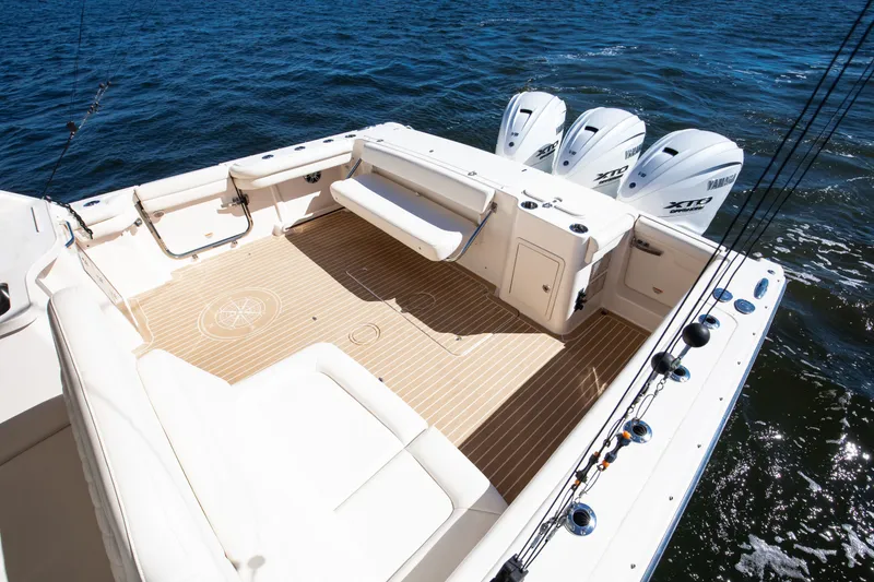 Slide: The Image of Grady-White 375 Freedom 2023 - 29