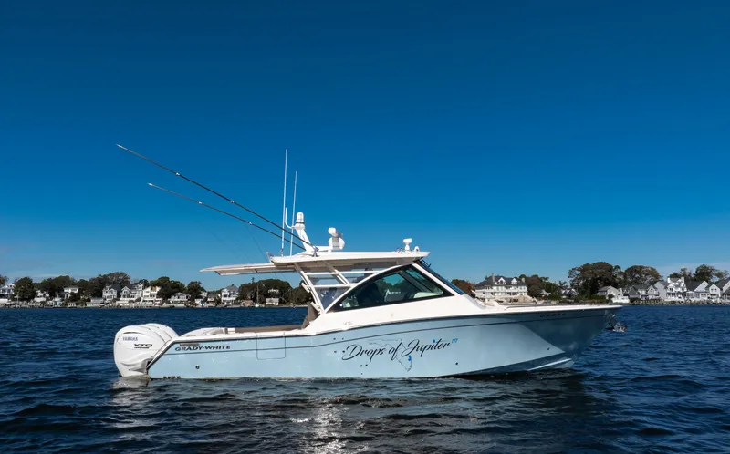 Slide: The Image of Grady-White 375 Freedom 2023 - 4