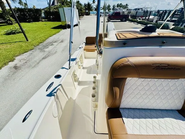 Slide: The Image of Pioneer 180 Islander 2026 - 12