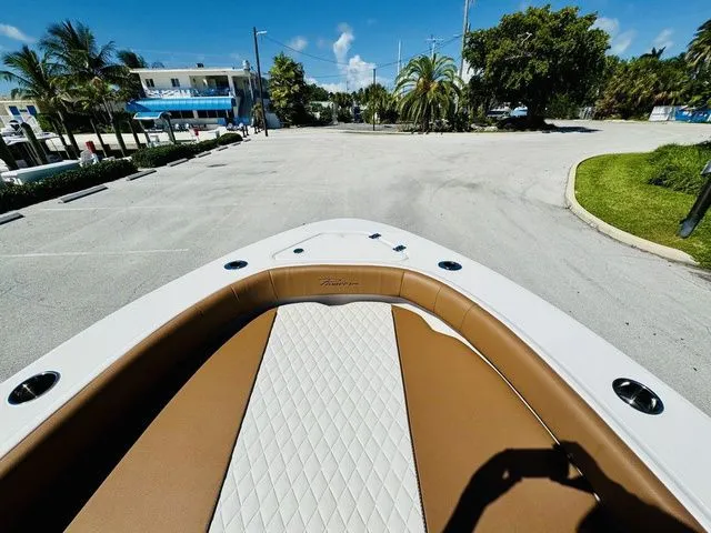 Slide: The Image of Pioneer 180 Islander 2026 - 15