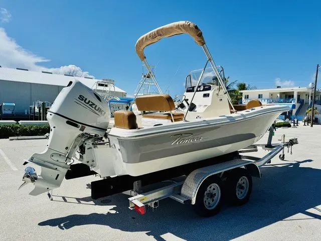 Slide: The Image of Pioneer 180 Islander 2026 - 16