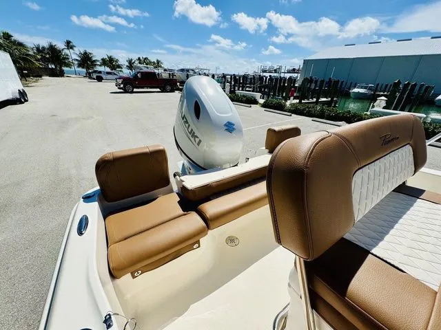 Slide: The Image of Pioneer 180 Islander 2026 - 6