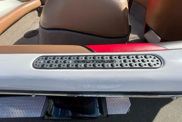 Slide: The Image of 2009 Nautique Ski Nautique 196 interior detail with textured grip pad. - 22
