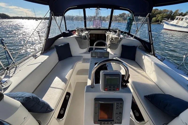 Slide: The Image of Cockpit of 2004 Catalina 400 MkII sailboat with navigation equipment and seating. - 20