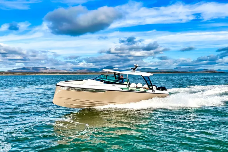 Slide: The Image of Saxdor 320 GTO 2026 - 24