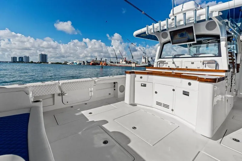 Slide: The Image of 2025 HCB 53 Suenos RXV luxury boat interior with ocean view and modern amenities. - 17