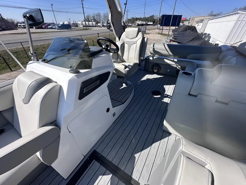 Slide: The Image of 2026 Montara Surf Boss 2.0 SL 23" boat with spacious seating and modern design. - 7