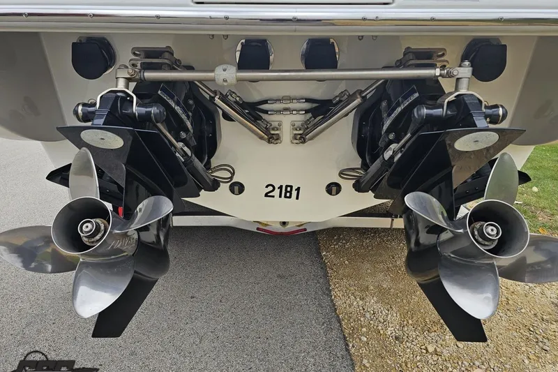 Slide: The Image of 2019 Formula 292 FASTech boat on trailer under bright sunlight. - 22