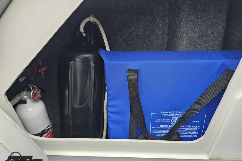 Slide: The Image of 2019 Formula 292 FASTech cabin interior with sink and stereo system. - 71