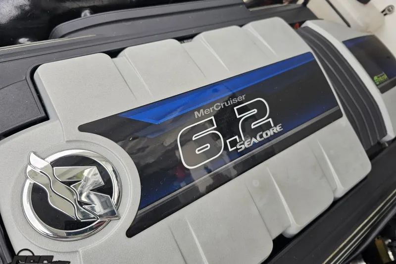 Slide: The Image of MerCruiser 6.2L engine in 2019 Formula 292 FASTech boat. - 91