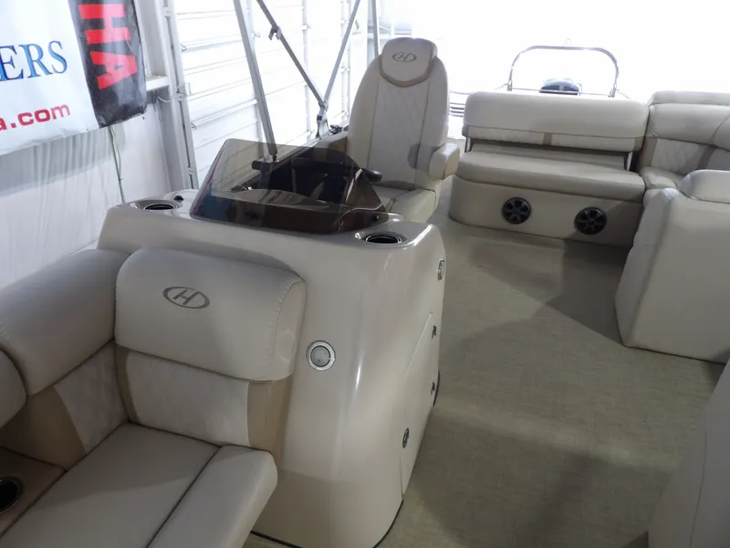 Slide: The Image of Harris CRUISER X220 2018 - 12