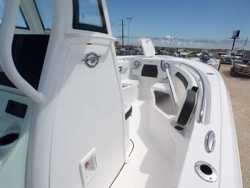 Slide: The Image of Tidewater 232 CC Adventure 2026 - 16