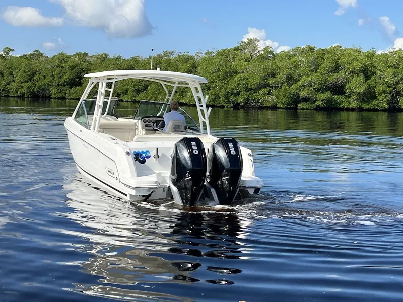 Slide: The Image of Boston Whaler 270 Vantage 2019 - 37