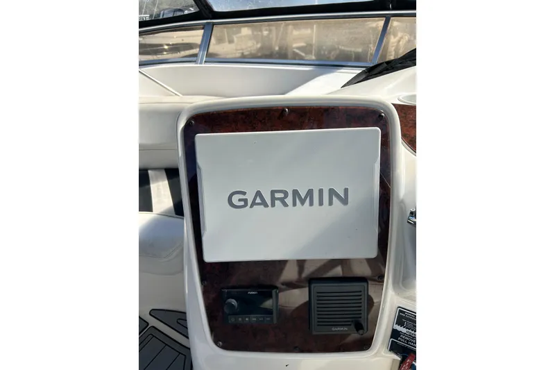 Slide: The Image of Garmin navigation system on 2007 Meridian 411SB yacht dashboard. - 17
