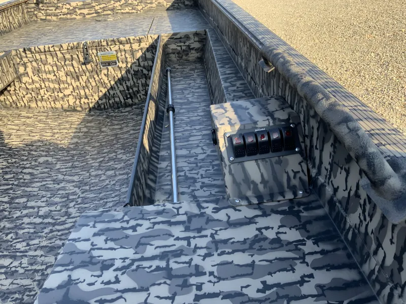 Slide: The Image of Ambush Boats 652 2026 - 10