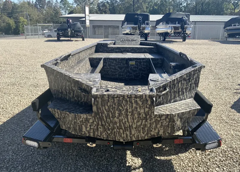 Slide: The Image of Ambush Boats 652 2026 - 5