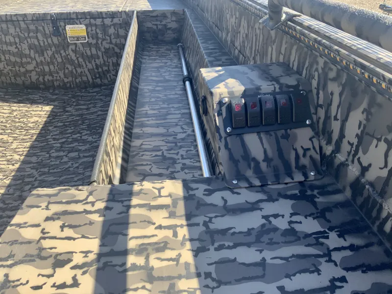 Slide: The Image of Ambush Boats 652 2026 - 9