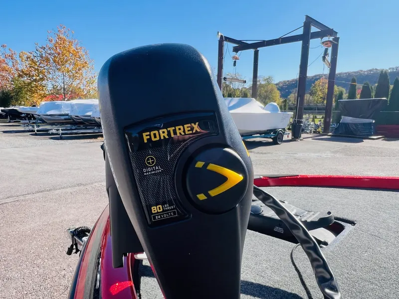 Slide: The Image of Skeeter ZX150 2026 - 10